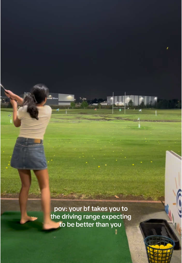 showed him up lol but this was so fun!!  #drivingrange #drivingrangebris #golf #boyfriend #dateideas 