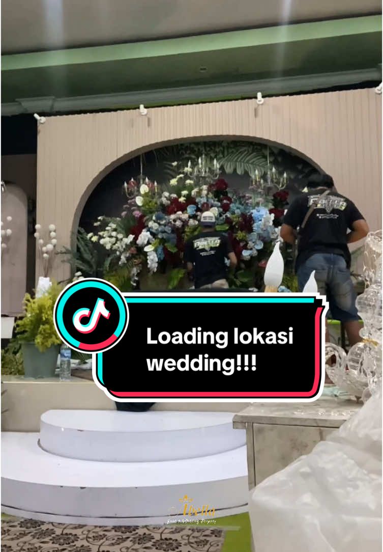 Loading lokasi wedding  Paket Wedding lengkap harga kaki 5 tampilan 🌟🌟🌟🌟🌟  More Information & Booking WA: 085755922663 Ig: abella_vendorblitar Tiktok : abella_vendorblt   #inspirasidecoration #inspirasiwedding  #fyp #fypシ #fypage #blitar24jam #dekorasimanten #dekorasiblitar  #sewatenda #tendablitar #dekorasiblitarmurah #dekorasitulungagung #blitarasyik #dekorasikediri  #blitarhitz #infoblitar #dekorasimanten #dekorasiminimalis #dekorasimantenmodern #tulungagung24jam #blitarjawatimur #blitarcidroparahcah #inspirasiwedding #inspirasinikah #inspirasimanten #jawatimur #sewalightingblitar  #dekorasimurah 