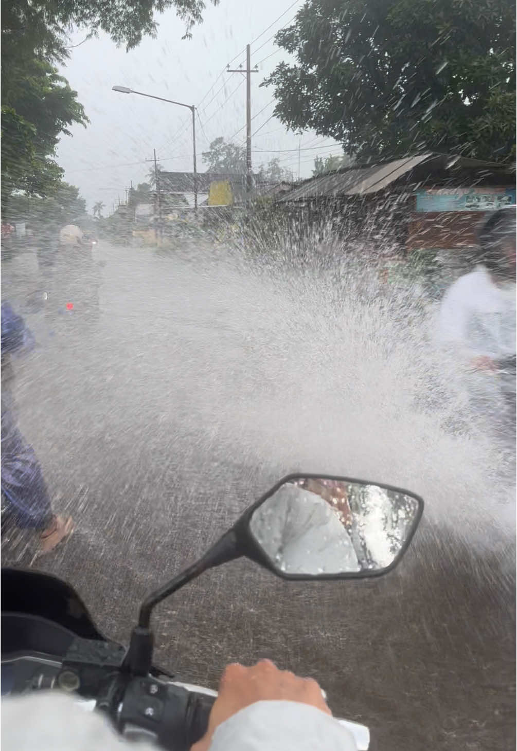 salah e dalan e nyapo kok banjir 😭 #fypシ゚viral 