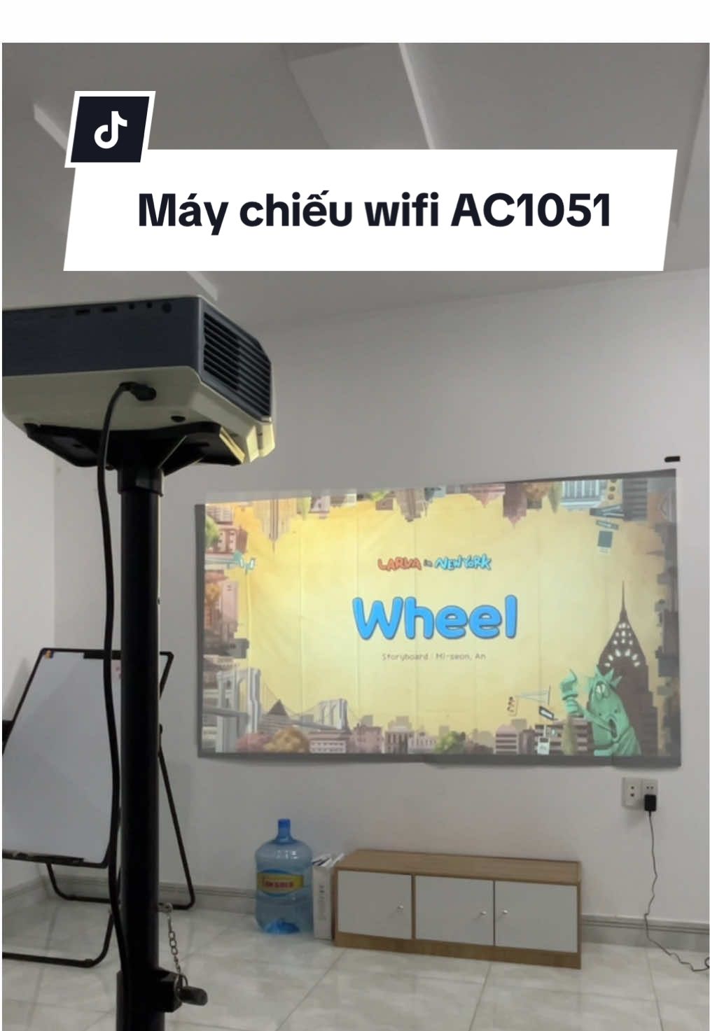 Máy chiếu Goojodoq AC1051 độ phân giải 1080p độ sáng cao, dễ sử sụng, trình chiếu giảng dạy, giải trí cho gia đình.           #goojodoq #trending #maychieu #maychieu4k #maychieumini #phu #xuhuong #xemphim 