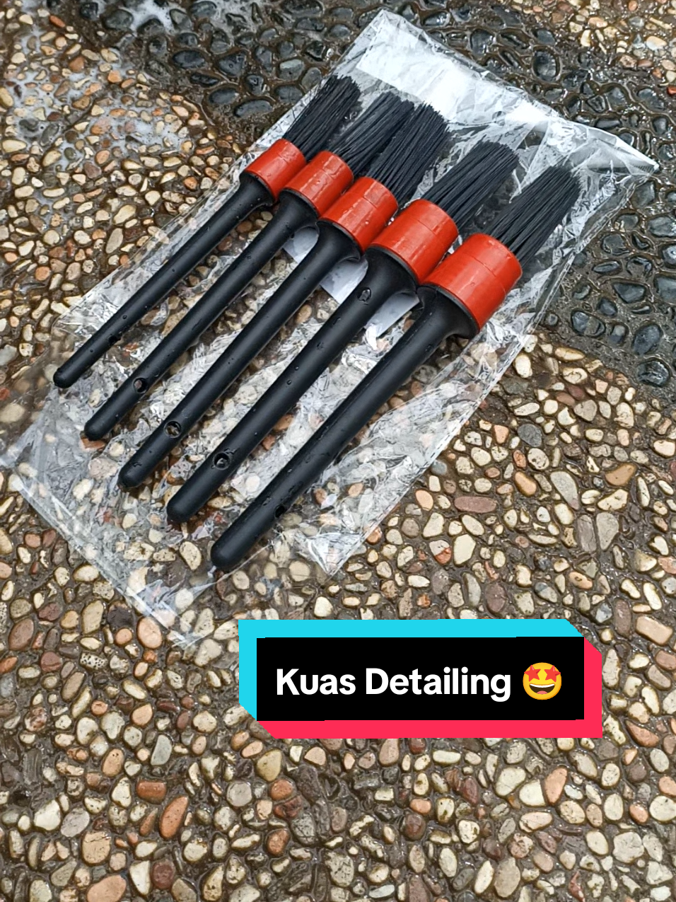 Kuas Detailing Serbaguna ! 🤩 #kuasdetailing #kuasdetailing5in1 #kuasdetailinguntukcucikendaraan #kuasdetailingbrush #kuasdetailing5pcs #kuasdetailinguntukinteriormobil #fyp 