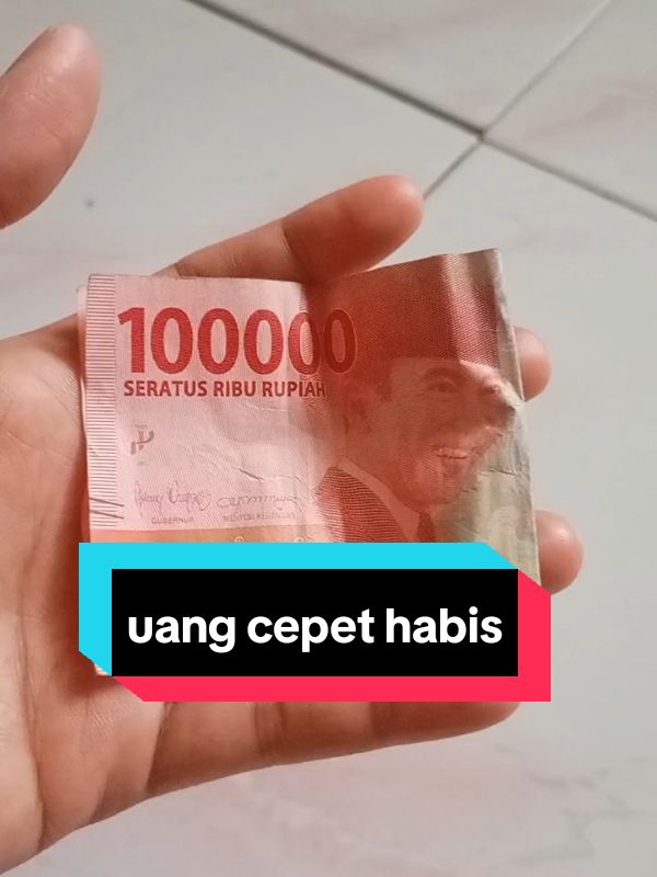 uang 100 rb sekarang cepet bnget ya habisnya🤭🤣 #soundviral #fypシ゚viral #lipsync #lucu #ngakak 