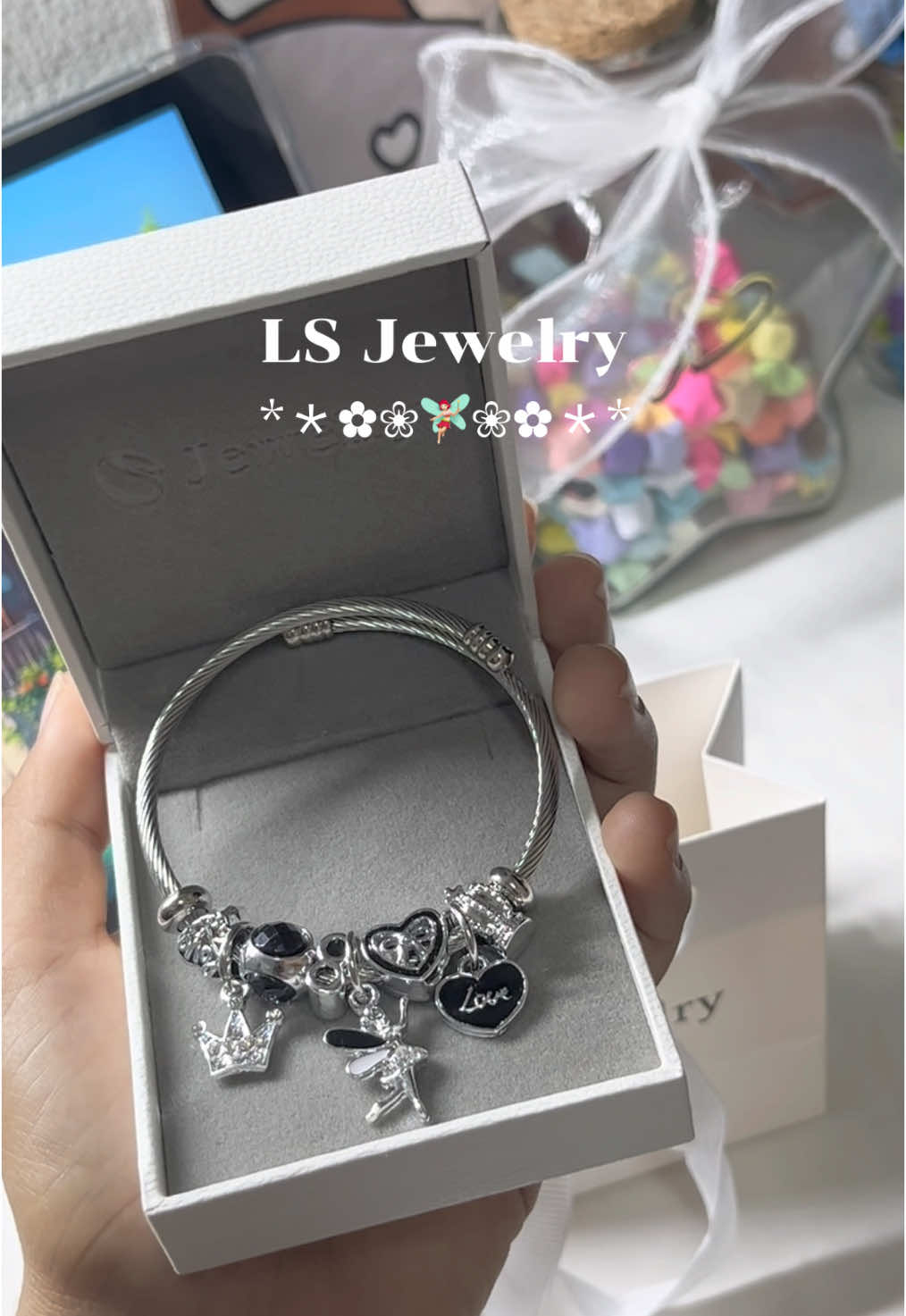 สร้อยข้อมือแบบใหม่มาแล้วน่ารักมั้กก🫶🏻✨#สร้อยข้อมือ #สร้อยข้อมือlsjewelry #สร้อยข้อมือjewelry #กําไลข้อมือ #กำไลข้อมือlsjewelry #ของขวัญให้แฟน #ฟีดดดシ #ฟีด #fyp #foryou  @Limoชอบรีวิว🦋💐  @Limoชอบรีวิว🦋💐  @Limoชอบรีวิว🦋💐 