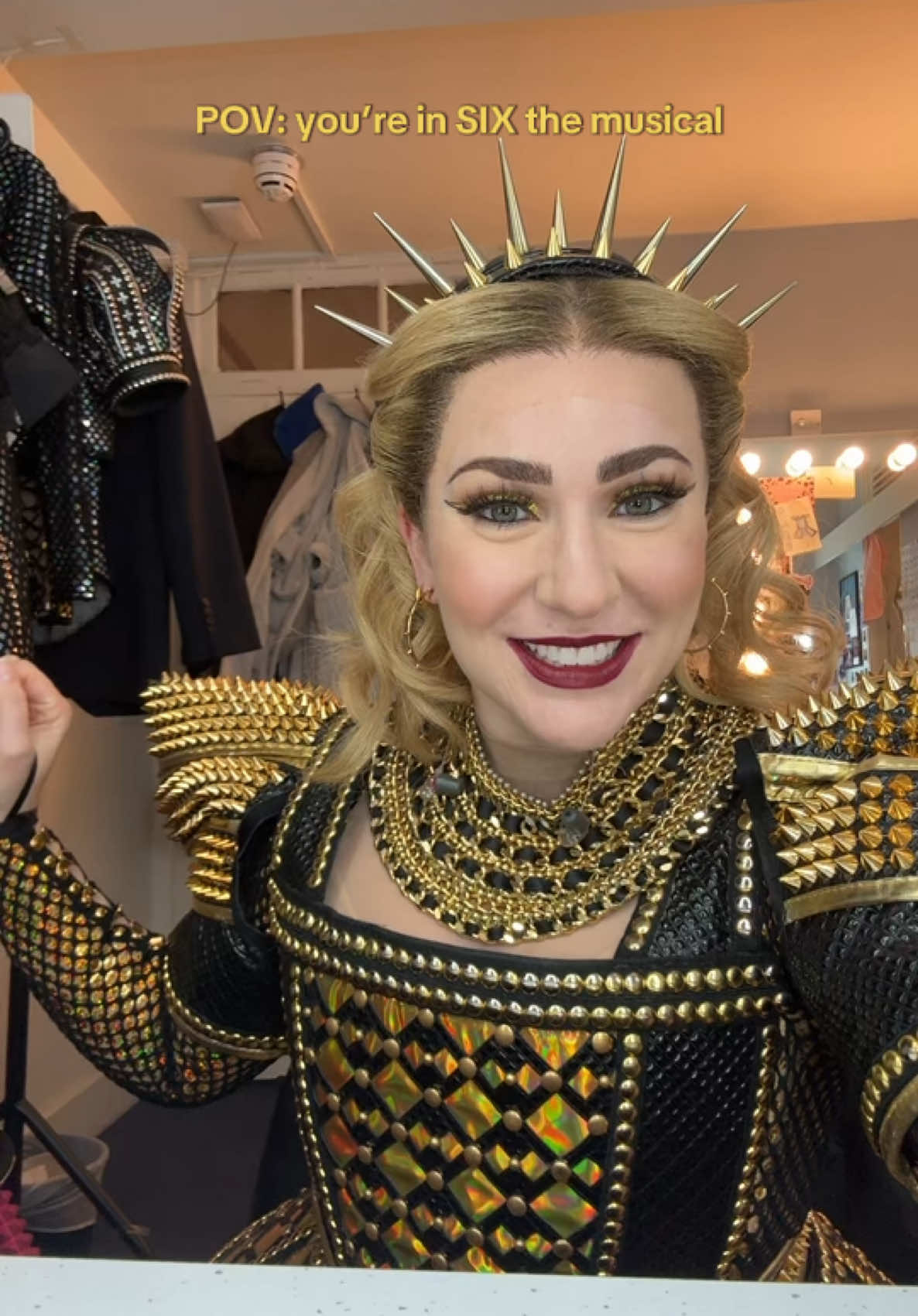 POV: you’re in SIX the musical (we’ve all seen the bootlegs) #fyp #sixthemusical #foryou #deathbecomesher