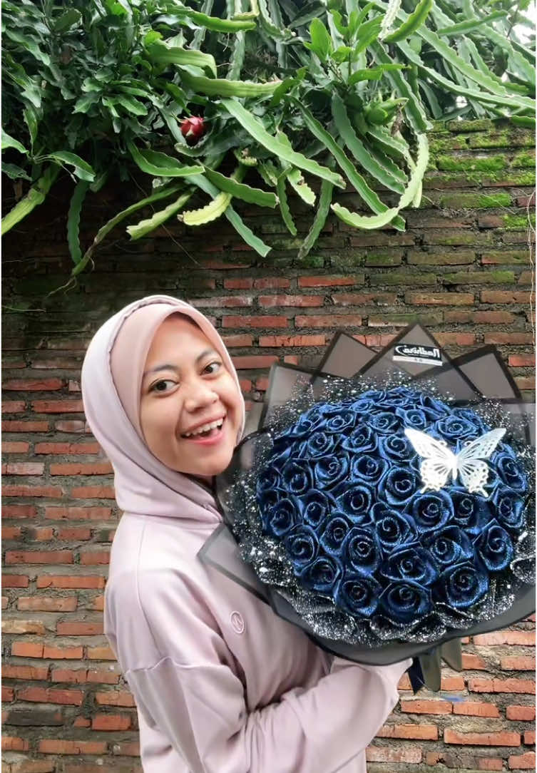 tibatiba di surprisein, jadi ngerasa sangat dicintai brutal😍🫶🏻 #surprise #buketmurah #buketbunga #fyp #gift #anniversarygift #birthday #graduation #specialmoments #fypシ゚ #viral 