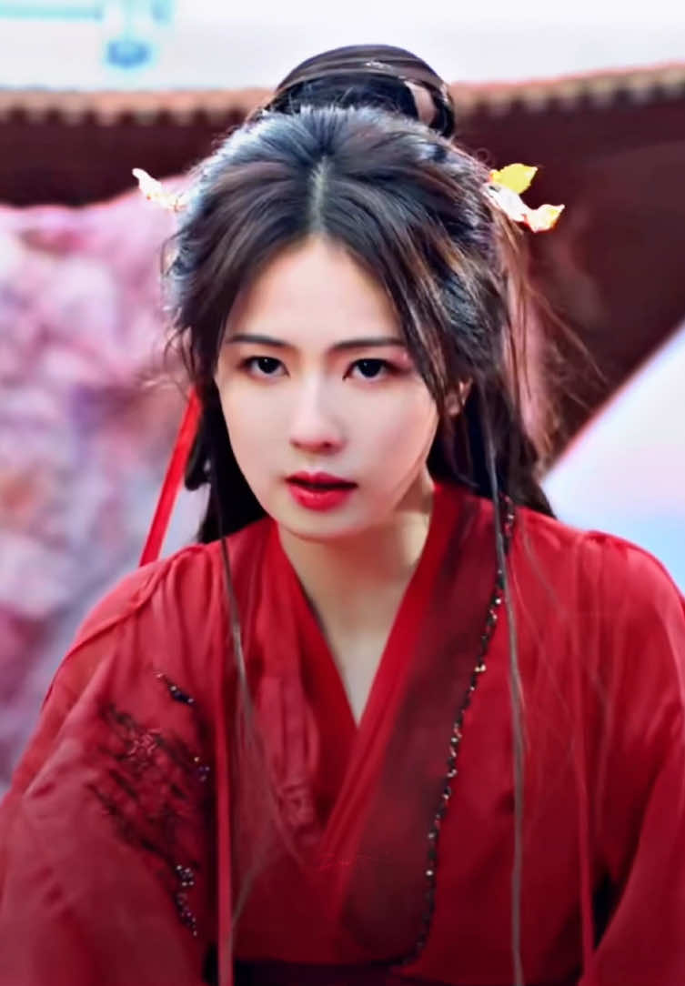 bai shuo saving her man is just..🔥 #moonlightmystique #bailu #aoruipeng #cdrama 