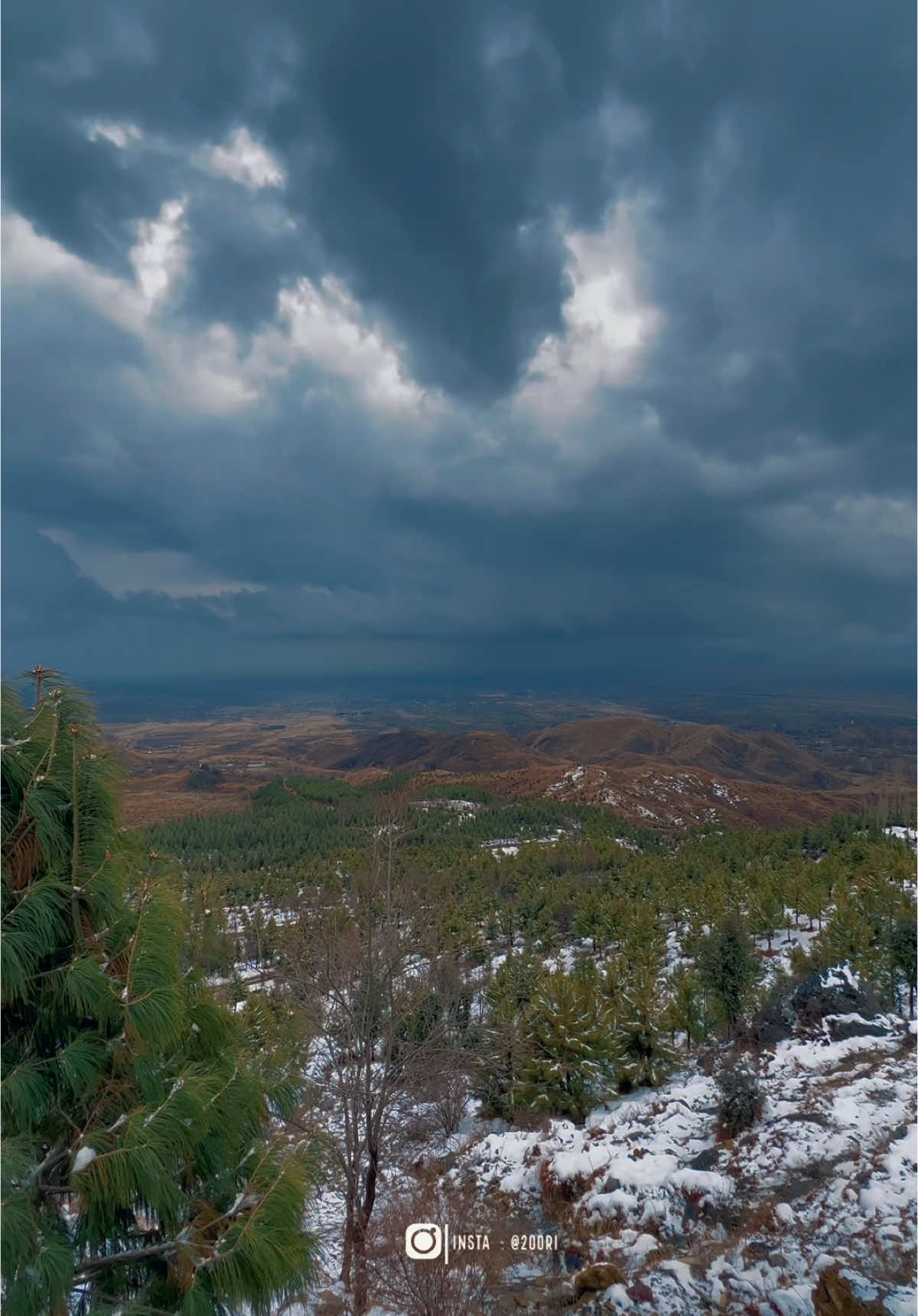 Parachinar 🍁🌨️#parachinar #securethekurram #helloparachinar #parachinarundersiege #parachinarbleeds #kurram #kpk #tiktok #foryoupage #viral #video #grow #winter #snow 