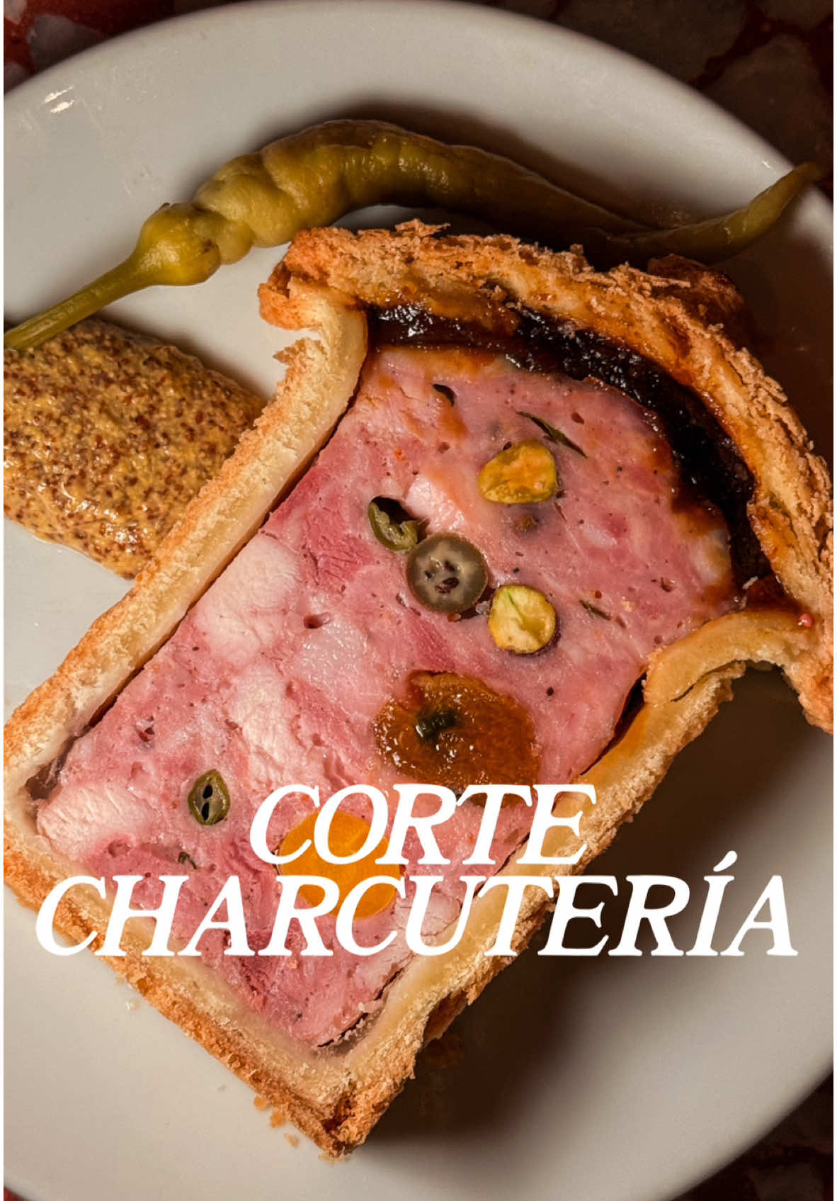 CORTE CHARCUTERÍA 🥓 El lugar ideal y referente en materia de charcutería donde además se puede disfrutar de unos ricos platitos 📍 Echeverría 1290, Belgrano 🌞 🌙 Todos los días ✉️ Reservas por Meitre #corte #charcuteria #fiambre #belgrano