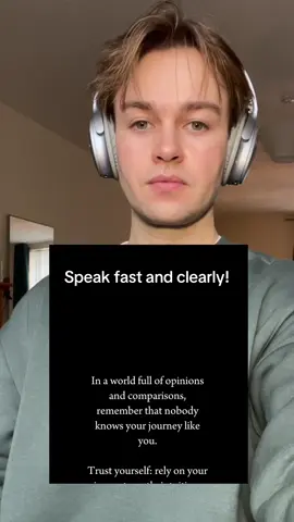 Learn English by reading #englishlesson #englishteacher #learnenglish #englishtips #teleprompter #britishenglish #ielts #ingles #英語 