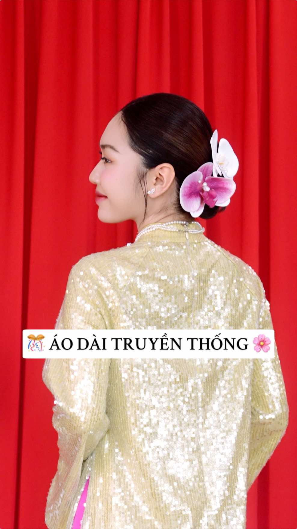 Chọn áo dài cho ngày Mùng 1 Tết với Chloe nhaaa 🌷🎀 - #chupaodaitet #tet2025 #TikTokFashion #thoitrang #aodaitet #ChloeNguyen