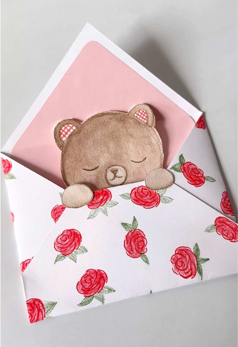 diy cute gift idea🧸🌹 meet this little sleepy bear💤 she’s the star of today’s DIY project, and you’ll be seeing a lot more of her in the future✨ #DIY #gift #diygifts #giftideas #diycutegift #cutegifts #art 