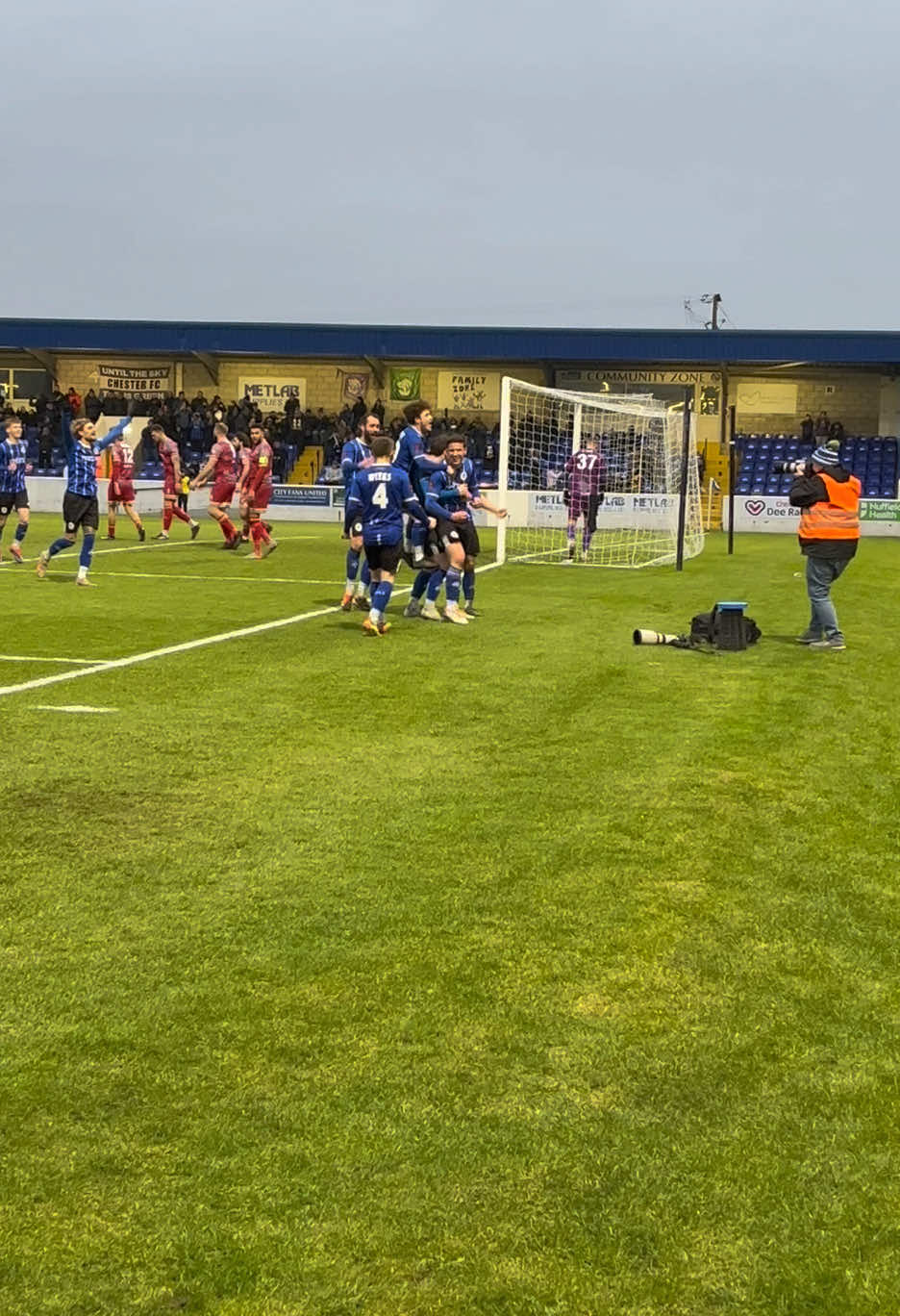 Burkenbauer can’t stop scoring right now 😍 3️⃣ in 3️⃣ for one of our own, Harrison Burke. #Chester #ChesterFC #UTS 
