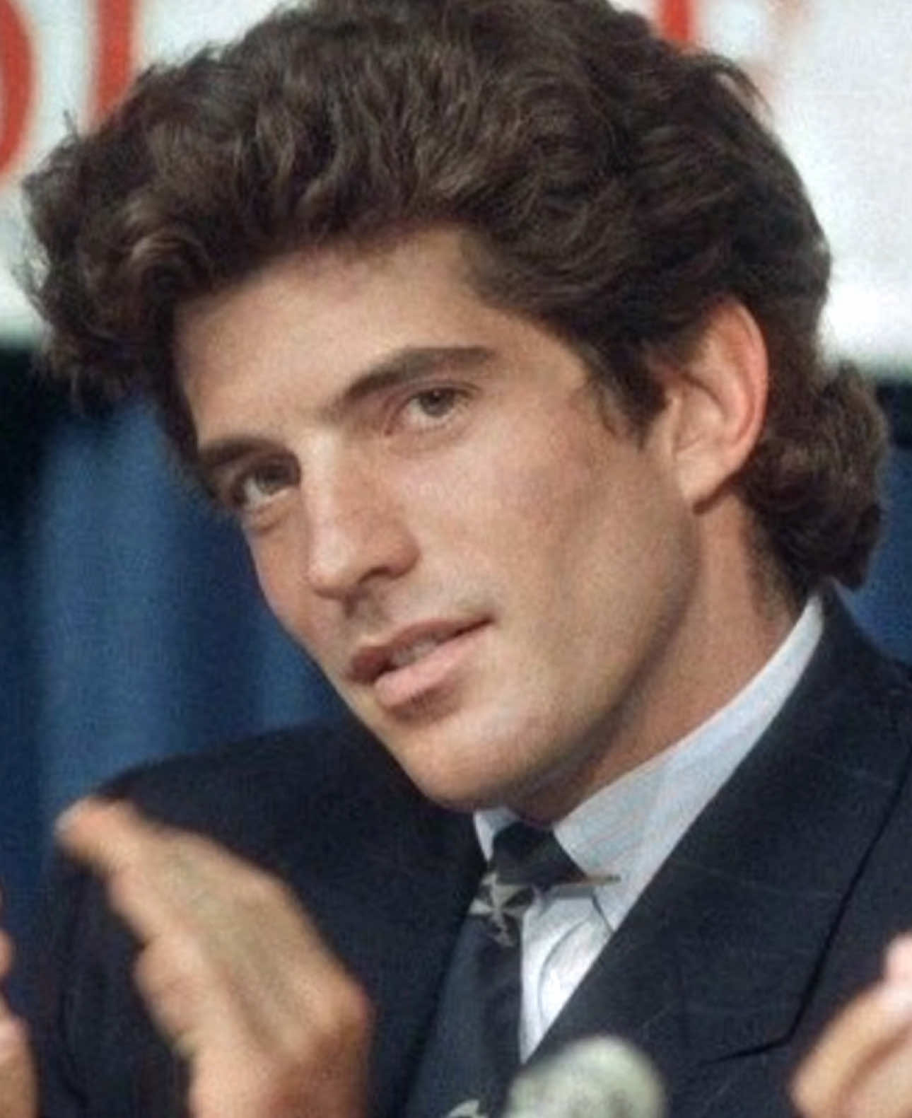 jfk jr walked so these all these other nepo babies could run… #jfkjr #jfktok #johnfkennedyjr #jfkjredit #johnfkennedy #jfk #jfkedit #kennedy #carolynbessettekennedy  #cbk #90s #jackschlossberg 