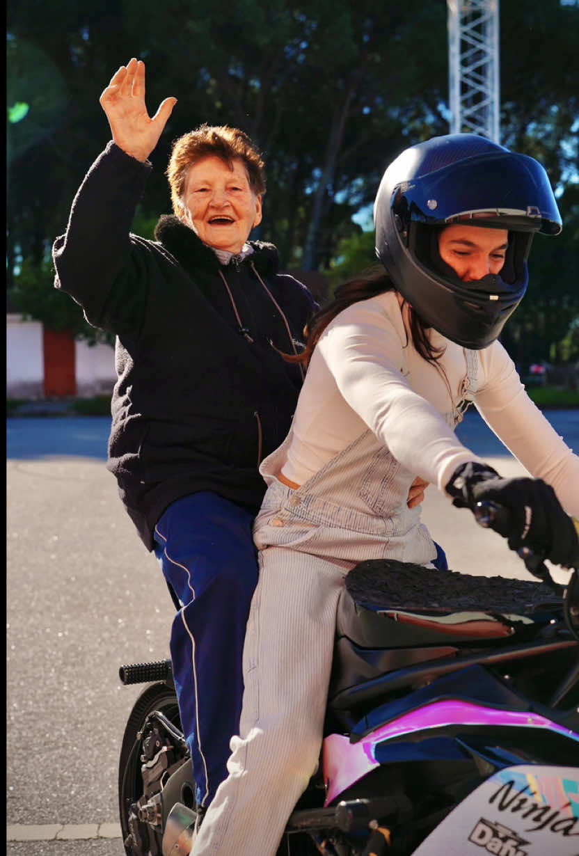 “When you take your 83-year-old Portuguese grandma for a ride… and she tells you ‘Faster!’ 😅🏍️💨”