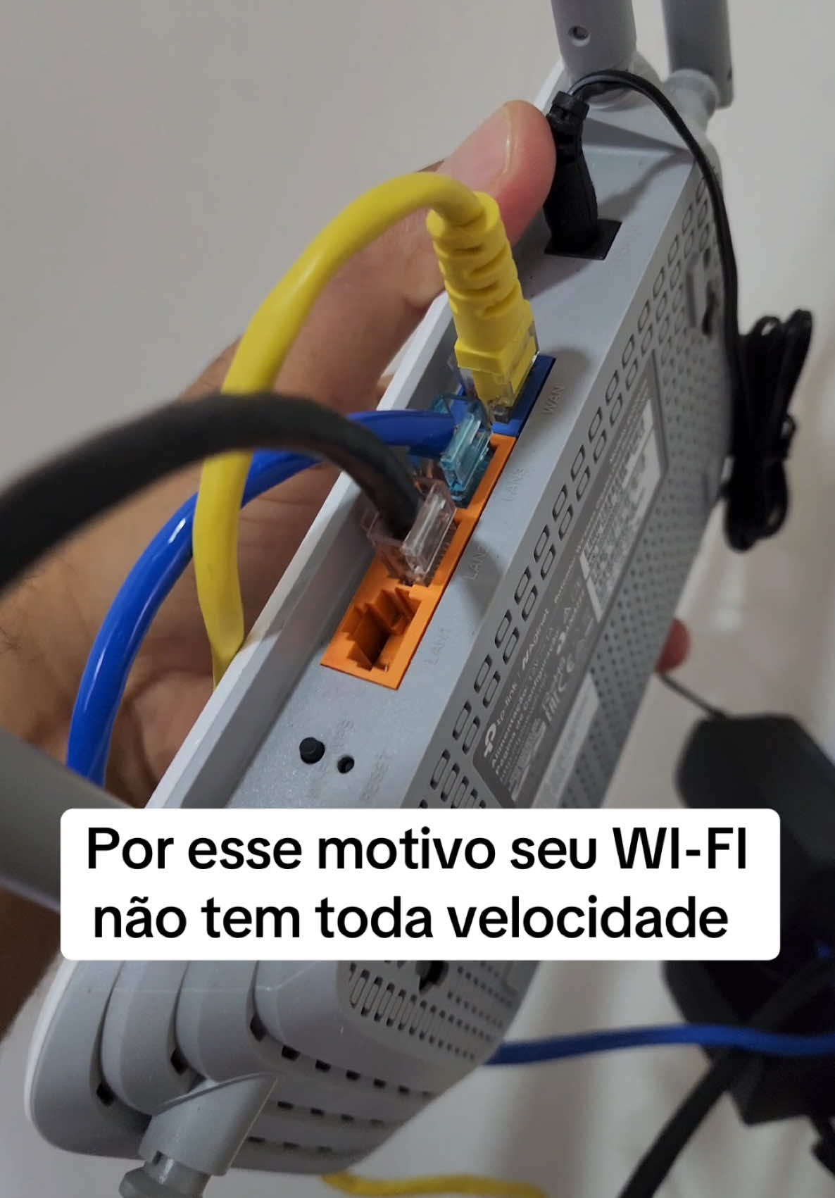 Todo Roteador tem esse botão que você precisa ativar! #dicas #facavocemesmo #utilidadepublica 