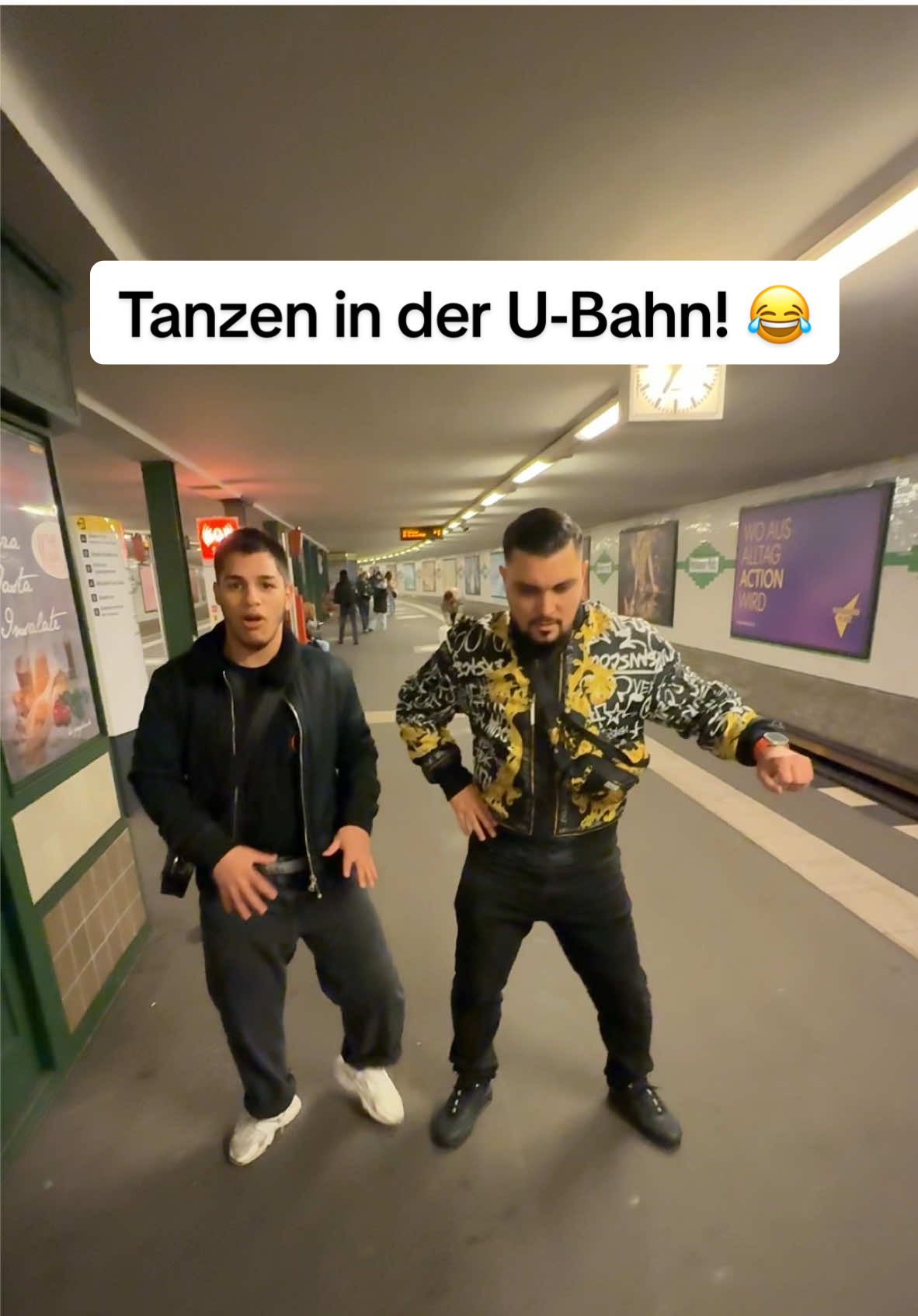 U-Bahn Prak eskaliert  #viral #fürdichseiteviral #foryoupageofficial #fyp #fy 