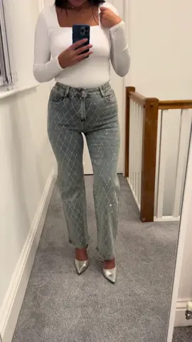 These jeans #fyp #foryou #jeans 