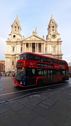 This is London ❤️ . . . #stpauls #stpaulscathedral #milleniumbridge #tiktoktravel #foryou #visitlondon  . Best places to visit in London, Places to visit in London, Weekend trips in London, Visit London, Travel destinations 2025, Best places to go in London, Places to go in London, London landmarks, Top destinations in London, Explore London, Beautiful destinations in London,