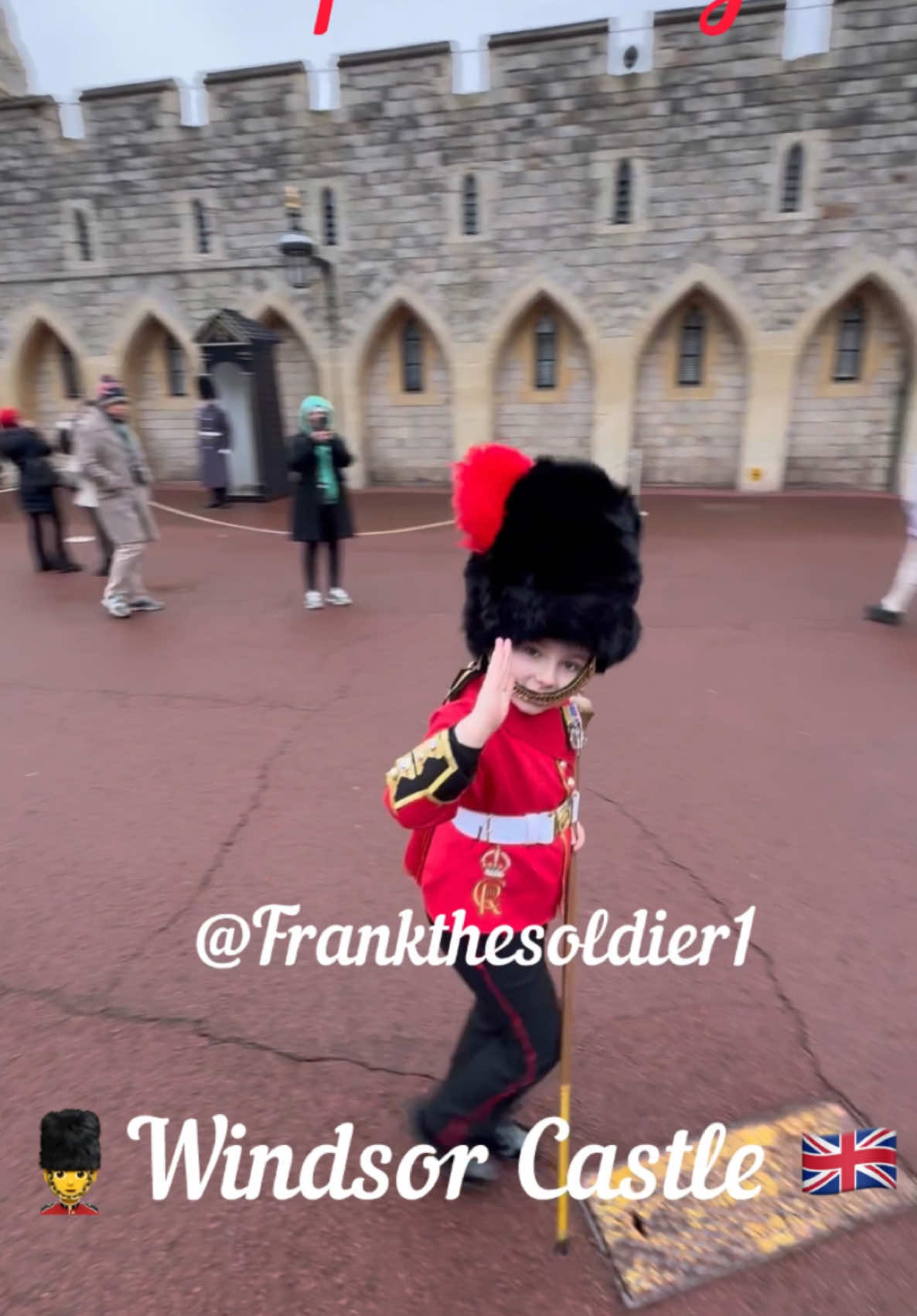 Frank practicing at Windsor Castle, just living his best life ❤️💂🇬🇧 #widsorcastle #widsor #kingsguards #kingcharles 