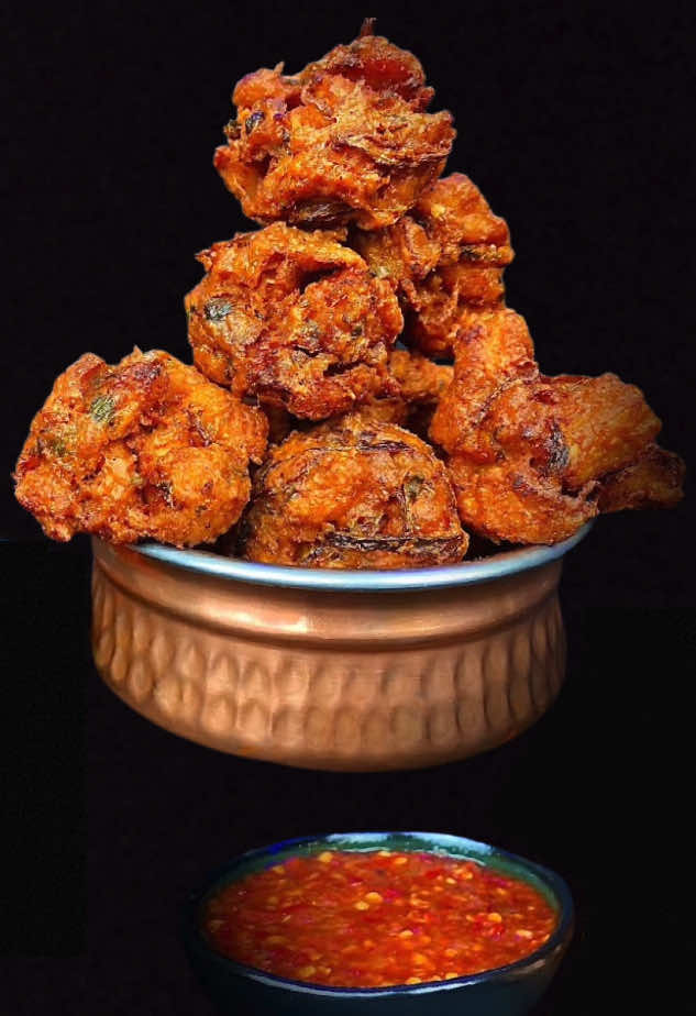 Chicken pakora #pakora #pakoda #nepalifood #spicy #yummyfoodworld #chickenpakoda #food 