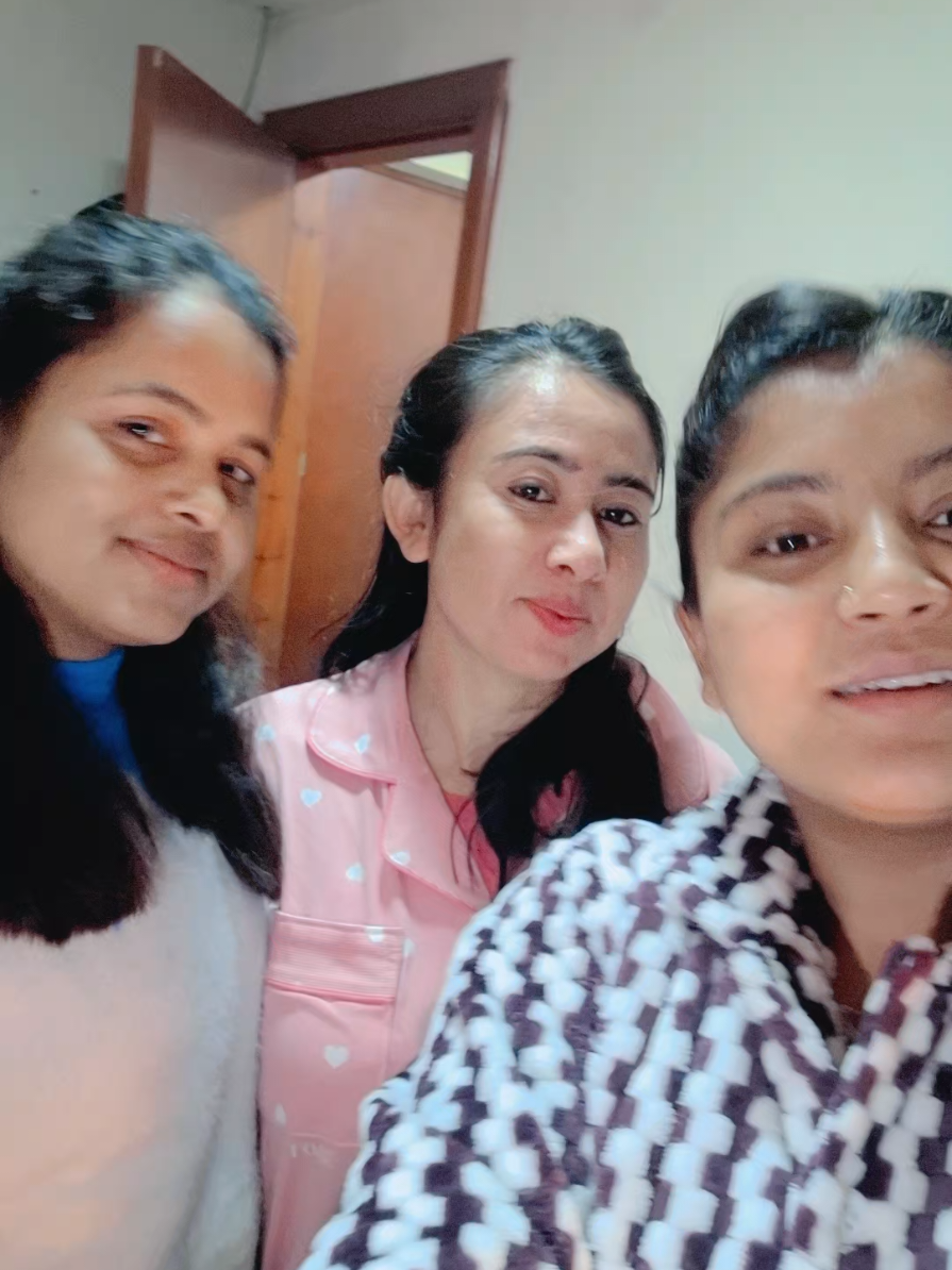 #roommate @BHAWANA🦋🦋 @Supriya Subedi🇳🇵🧿 #uk #glasgow #Scotland #paisley #janakpurdham #dolakhamuser #ilammuser🌱 