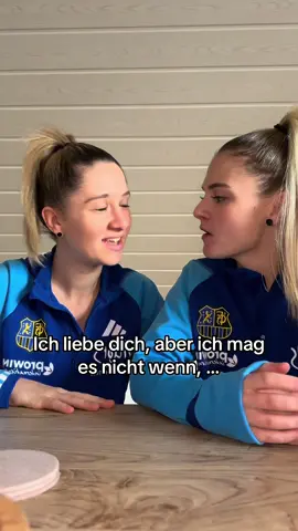 Part zwei 🥵 #couple #wlw #ehe #frauen #wlwcouple #fussball #liebe #accouple 