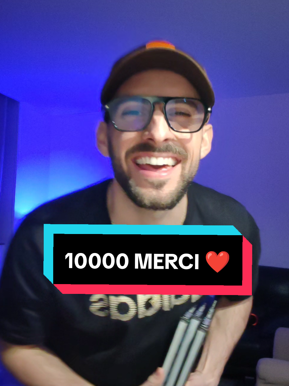 10000 MERCI ❤️❤️❤️ On continue et on ne lâche rien !!! 