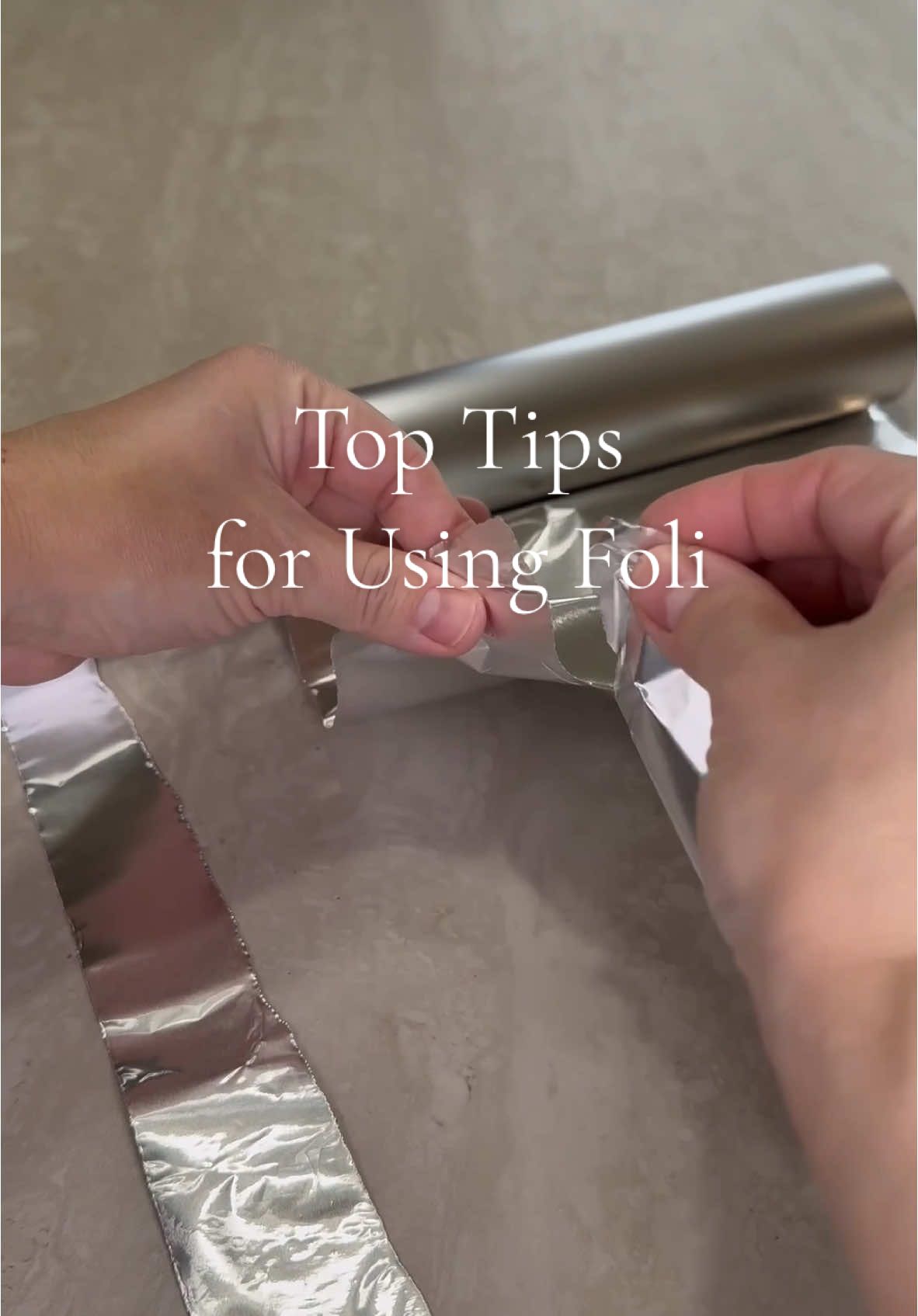 My grandma told me about these tips. #lifehacks #tipsandtricks #foil #kitchen #hacksandtips 