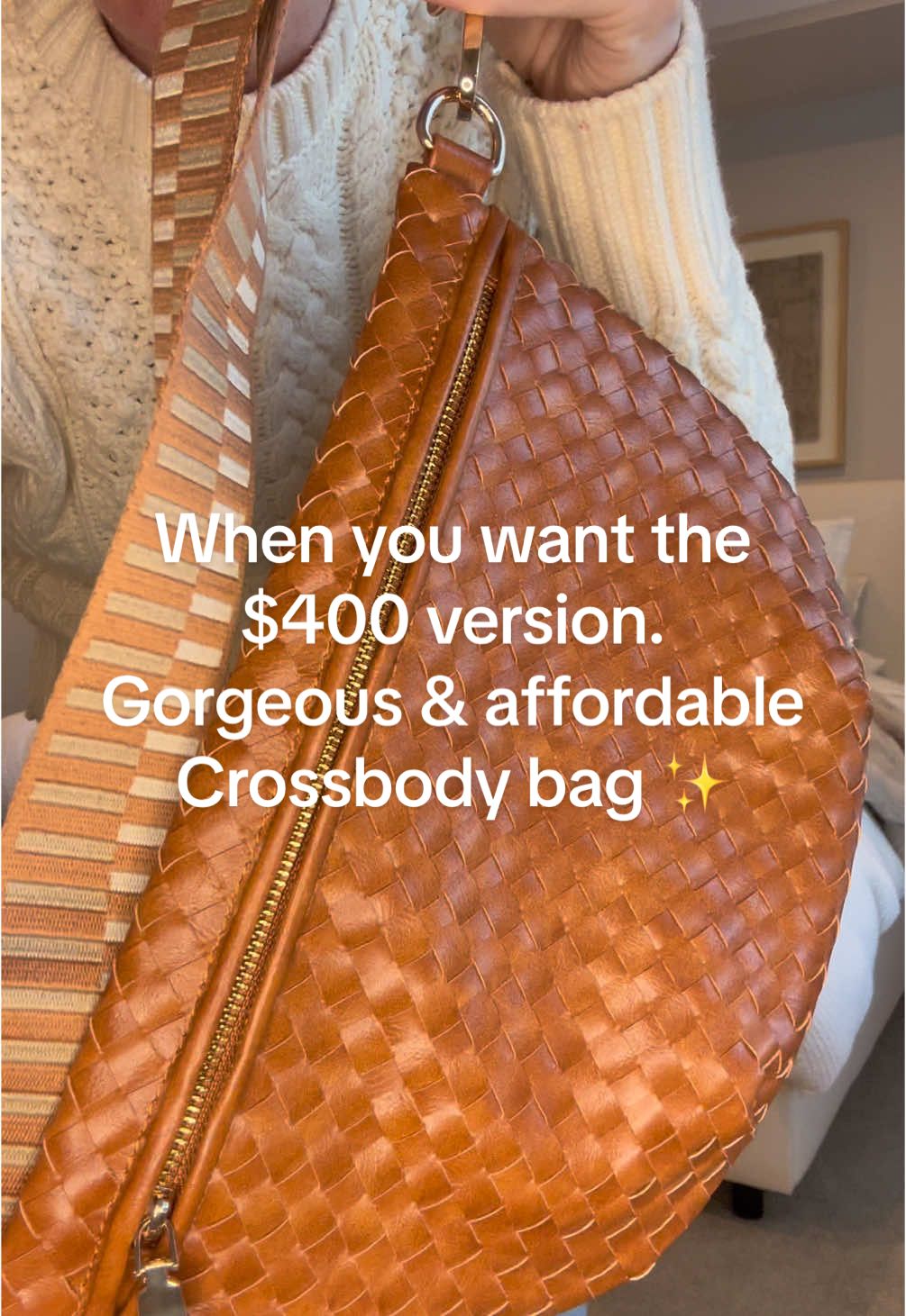 These do sell out! Adore this bag. So chic and affordable! #crossbody #wovencrossbodybag #purse #tiktokshopjumpstartsale