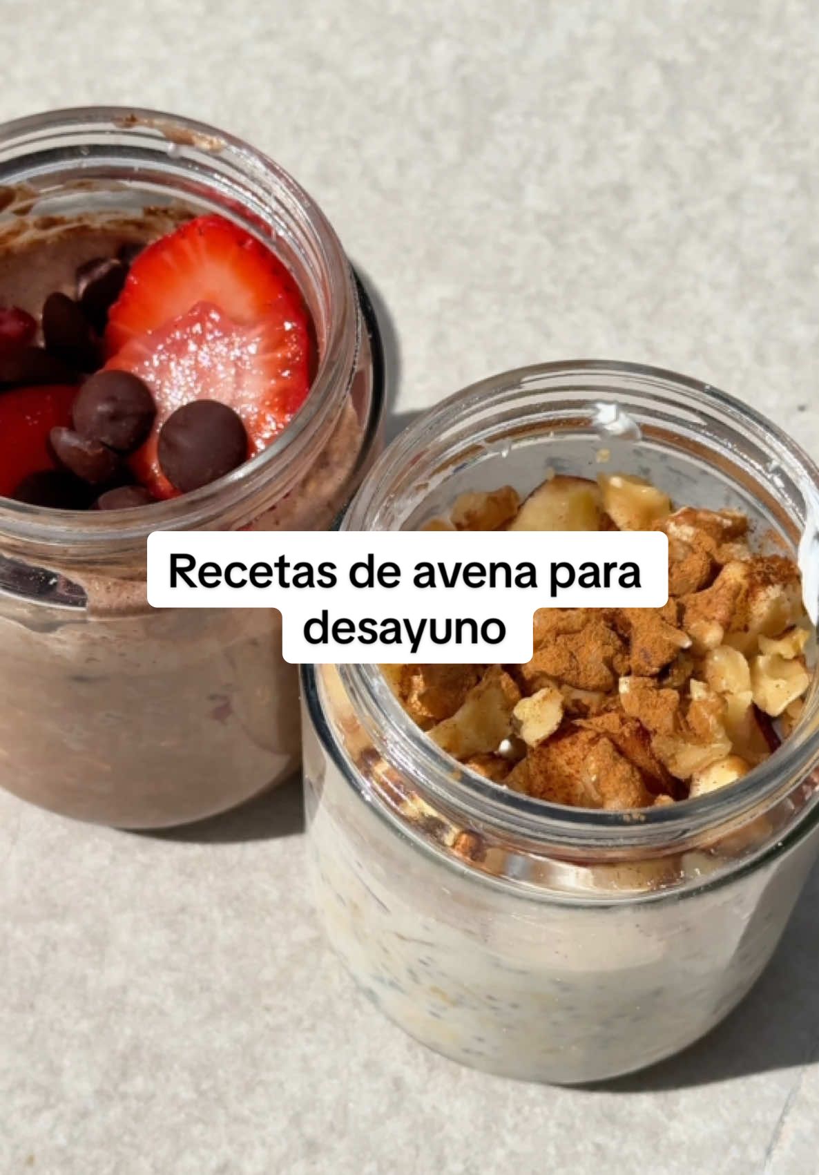 Recetas detalladas 😋👇🏼 Proteína es de @pescience  GABSFIT en checkout para 10%  Base para todas: 1/2 taza de avena 1 cda chia 1/2 taza leche de almendras  Avena de proteína: 1 scoop de proteína  1 cda de peanut butter 1/2 banana  Avena con Yogurt: 1/4 yogurt griego 1 cda endulzante  1/4 de manzana picada 1 cda de nueces Canela al gusto Avena con Yogurt 1 cda de cacao en polvo 1 cda endulzante 4-5 fresas 1 cda chocolate chips sin azúcar  #comida #Receta #saludable #avena #salud #fit #Fitness #workout #parati #puertorico 