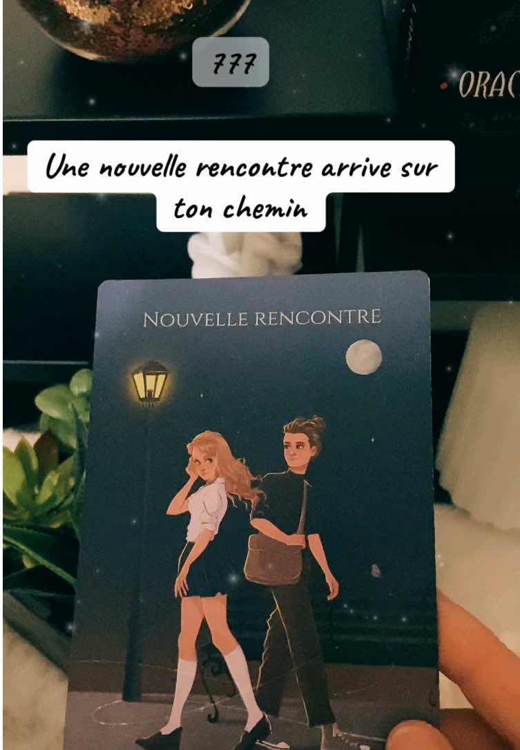 Une nouvelle rencontre arrive sur ton chemin. Tirage général à prendre selon votre situation.#voyancegratuite #guidancesentimentale #tiragesentimental #oracle 