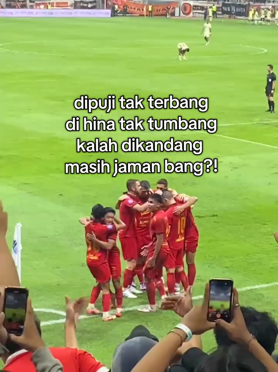 persija adalah satu² tim yang belum terkalahkan di kandang. | izin mepet klasemen ya bang☺️ #persijajakarta#fyp#thejak#persija#persijaday#persijaselamanya#jakmaniacariu 