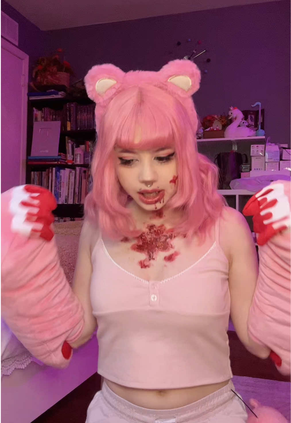 lmao ok we’re back this is awkward. my last post i didn’t even mean to be my last post 😭😭😭 it just went down earlier than i expected😭😭 anyways im not really optimistic about the situation still idk that this is gonna work long term and the trmp glazing in the notices is pissing me OFFF #gloomybear #gloomybearcosplay 