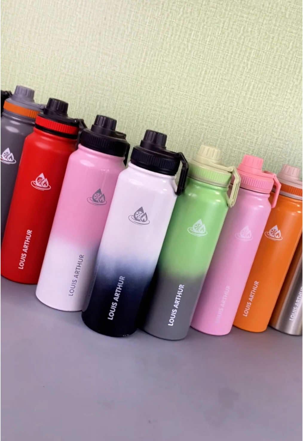 Many colors available check out na!😍🥰#shoptiktok #new #shopstoreintiktok #tiktokmademebuyit #fyppppppppppppppppppppppp #fyp #product #coffee #availablenow #coffetumbler #trendingvideo 