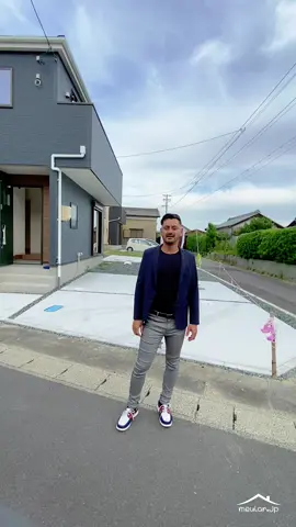 🏡 Casa Nova em Aichi-ken Anjo-shi 🏡 📍 Localização: Aichi-ken Anjo-shi Ogawa-cho 🏠 Valor do Imóvel: ¥28,800,000 por ¥27,800,000 (Novo Valor) ✅ Parcelas de ¥76.972 🚘 Garagem para 2 carros 🏠 Casa 3LDK+WIC+フリースペース ✅ Terreno: 139,47m² ✅ Área Construída: 99,80m² Entre em contato e agende sua consulta gratuita! ☎️ 090-9922-1830 - Atendimento em Português e Espanhol ☎️ 090-6465-2816 - Atendimento em Português e Japonês Ou nos mande uma Mensagem 📩 YAMADA FUDOSAN HANDA 