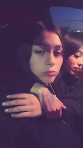 lesbian couple- girl couple- wlw any request? #rp #rphelp #rphelpforyu #rpmodels 