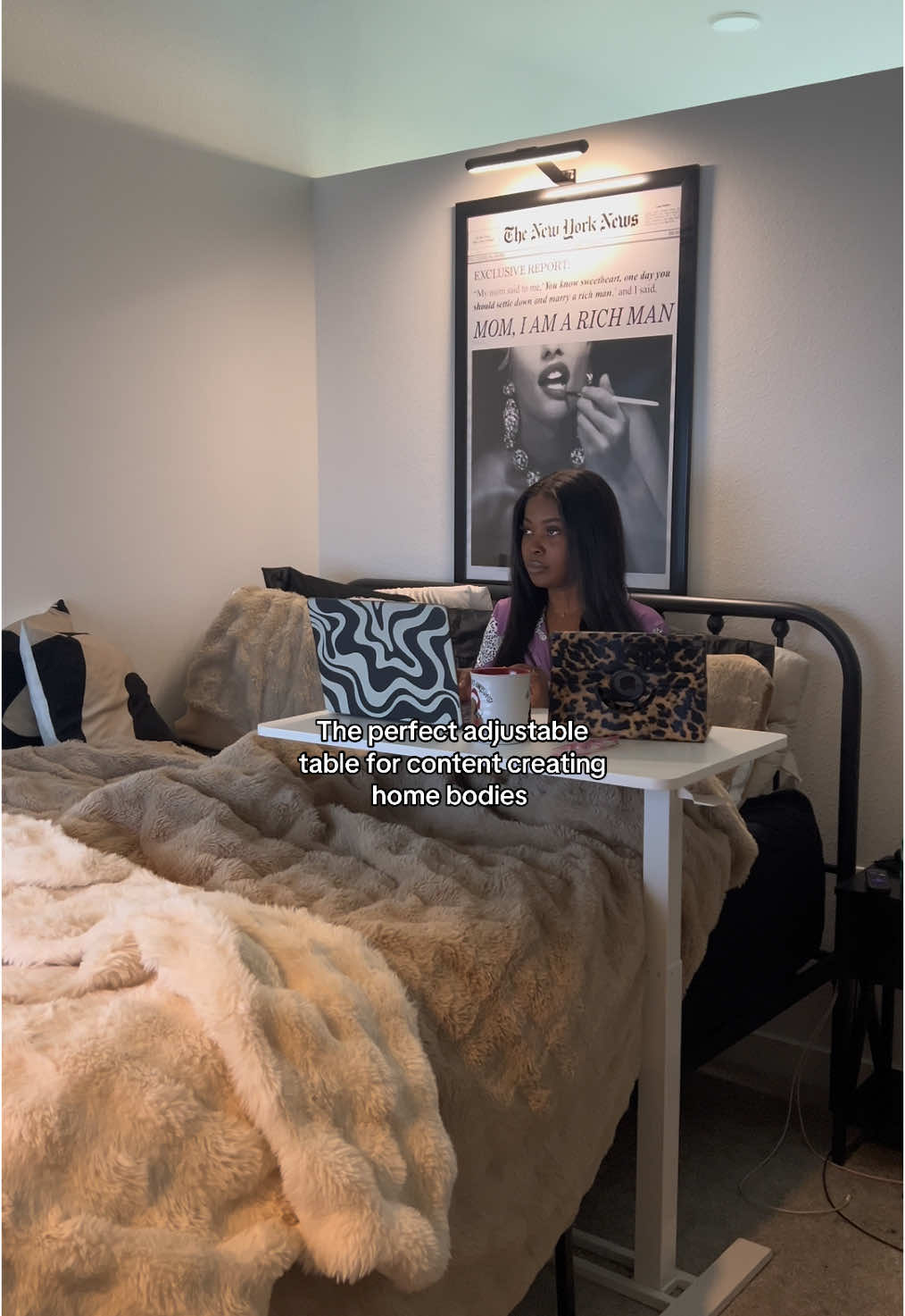 ain’t nothing like creating content in bed 🥹 Content creating planner in my Linktree 🔗 let’s keep it going, don’t stop creating!  #fypシ゚viral #fyp #blackcontentcreator #contentcreator #influencer #fulltimecontentcreator #contentcreatortips #rollingdesk #adjustabledesk #digitalplanner #contentcreation 