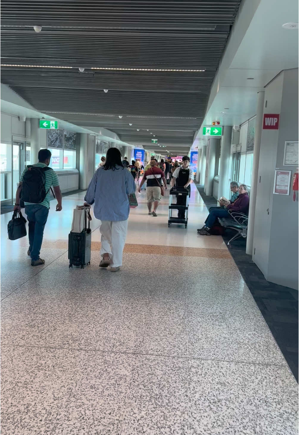 Either she’s my twin or the matrix is glitching at the airport 👯‍♀️ #glitch #doppelgänger #twin #fyp 