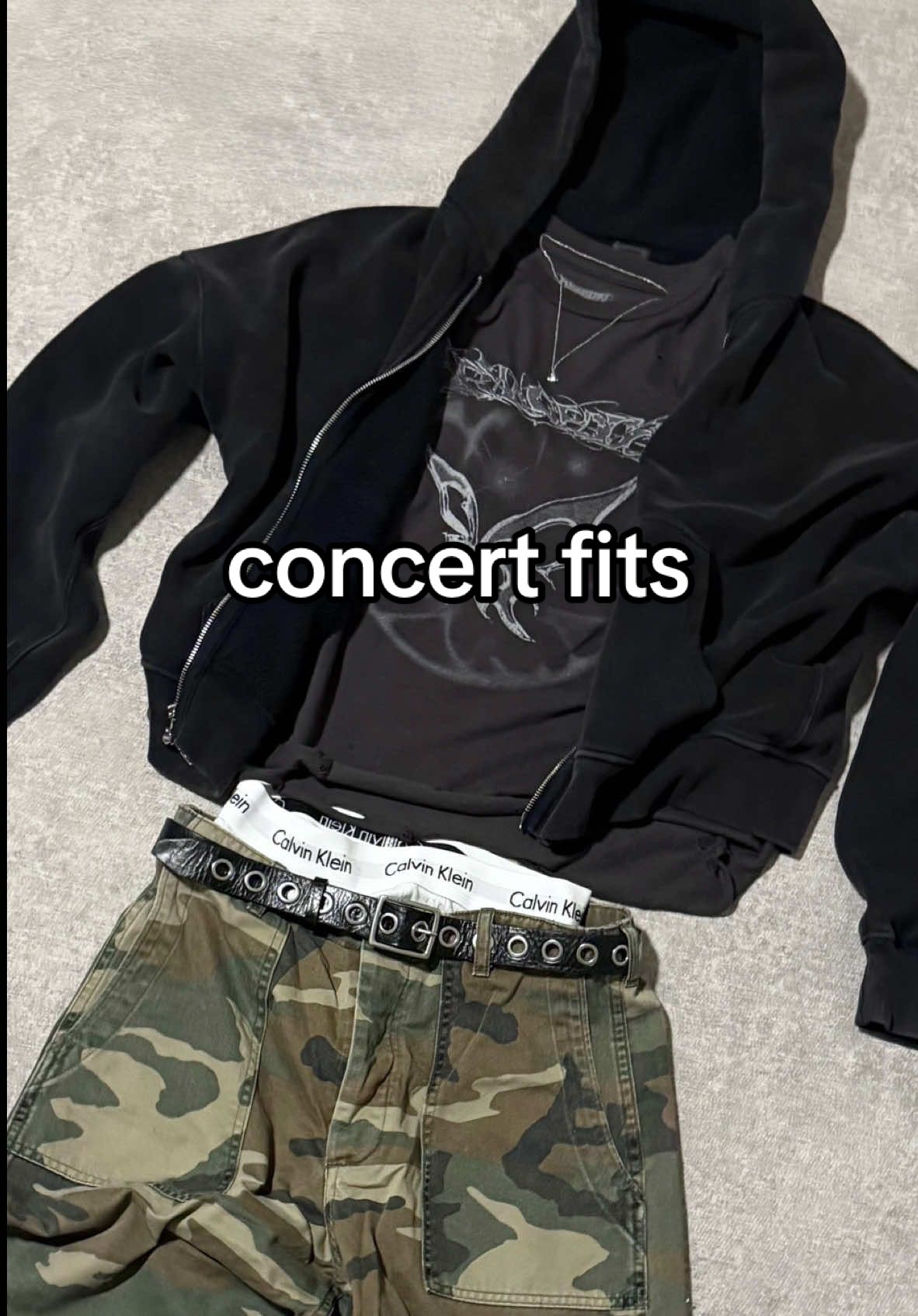 who is going to see aespa in the coming weeks?! what are you wearing 😭 i really lean into a more casual fits that nod to some of the mv concepts. who knows what i’ll wear but im playing around with these ideas! #aespa #kpop #concertoutfit  aespa synk parallel line tour men concert outfits