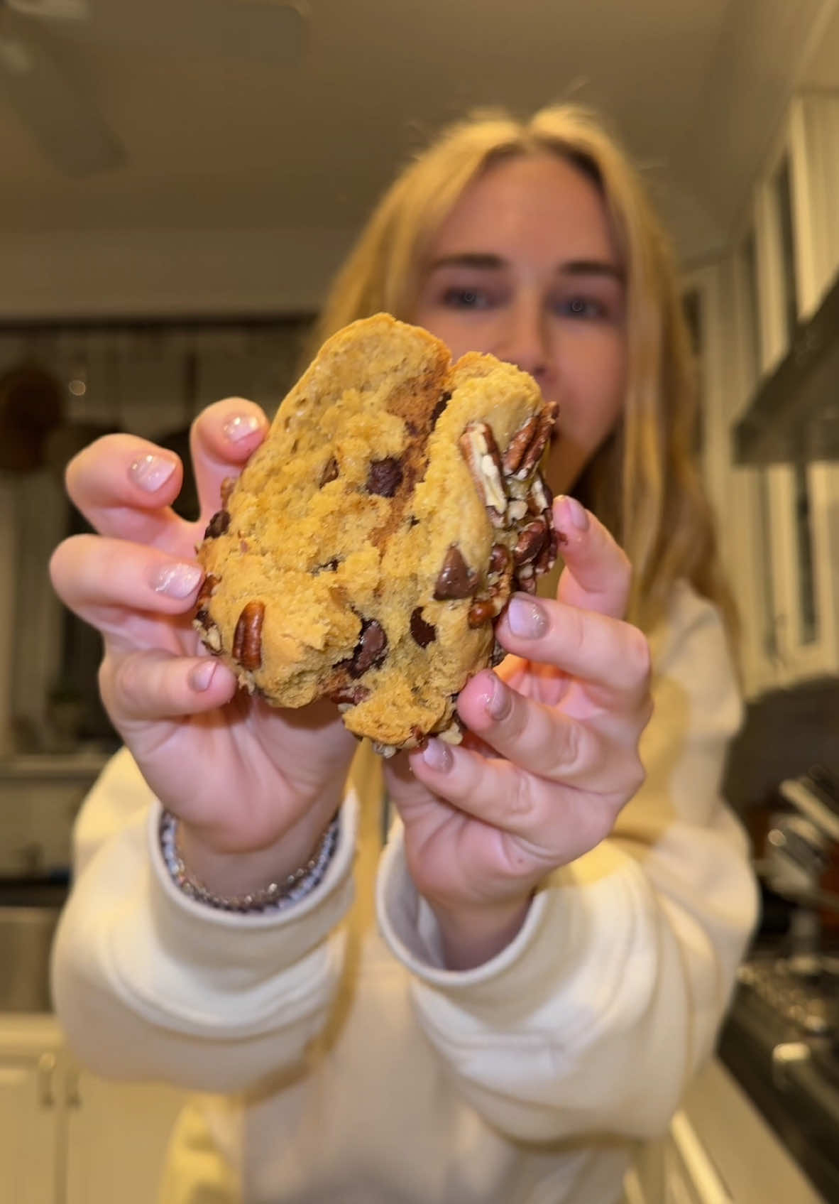 okay so maybe I need to read the directions fully next time!!🥴 #ornot #cookies #bakery #levainbakery #chocolatechip #homemade #BakeWithMe #athome #fyp #foryou 