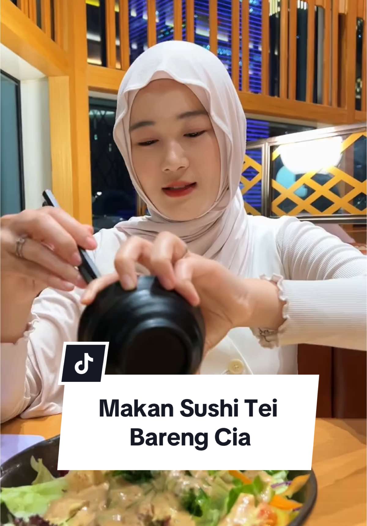 Salam buat mamah yaah @Ini Cia enak banget mam sushi tei #fyp #foryoupage #sushitei #sushi #sushidate 