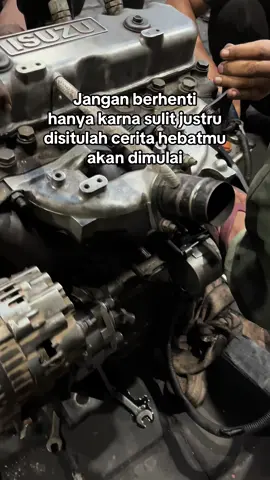 #mekanikalatberat #mekanikofficial #mekanikfreelance #mekanikforklift #mekanikmuda #mekanikmesin #mekanik #bengkelforklift #bengkelrestorasiforklift #restorasiforklift #tigaputraenergi #fyp 