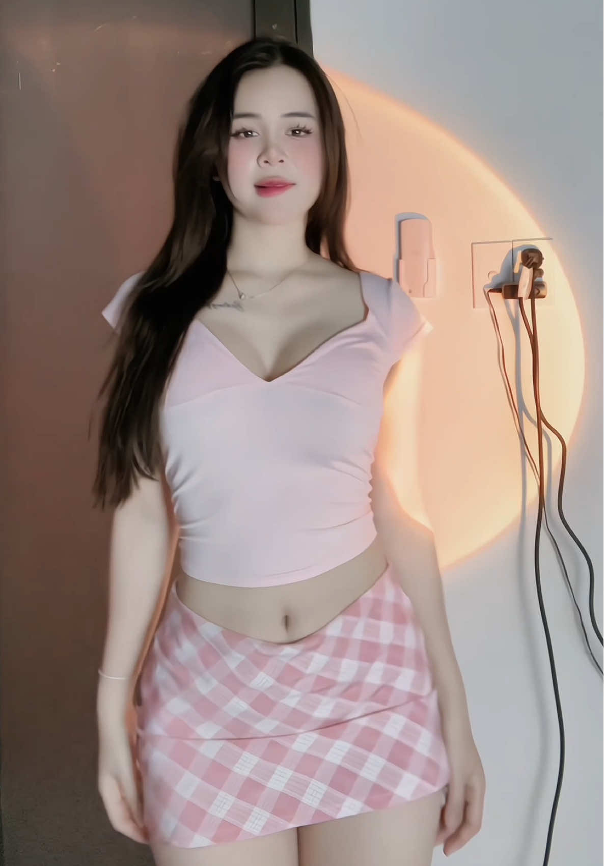 Bả chấn thương nên nhảy sương sương 🥹 #xuhuong🐰 #tiktokdancevn 