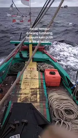 takdir seorang laki-laki🥺#fyp #sadsong #fypp #fypdong #ombakbesar #nelayan #nelayanlautdalam #nelayanindonesia #nelayanjuwanapati 