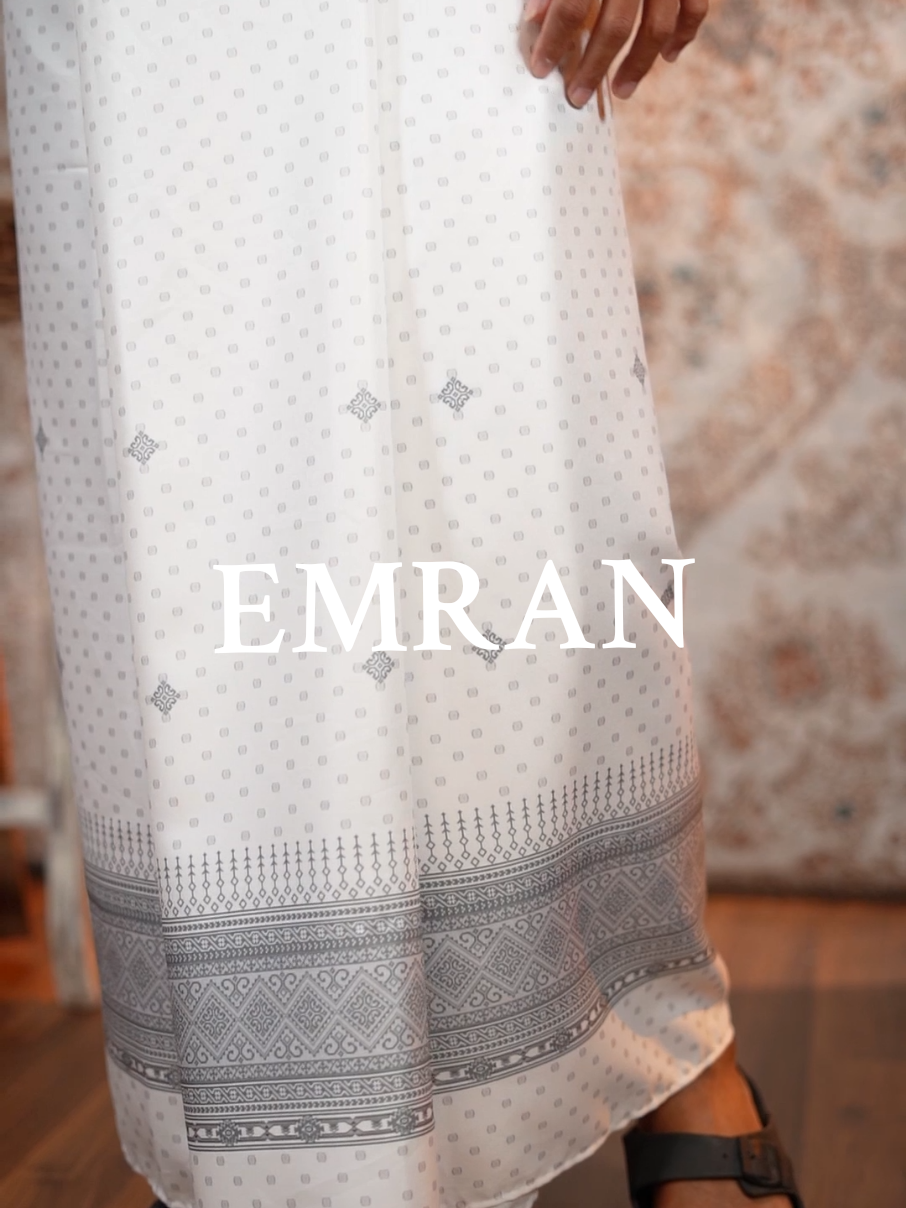Sarung Emran ✨🤍✨ #sarung #mukenatazbiya #gift #hampers 