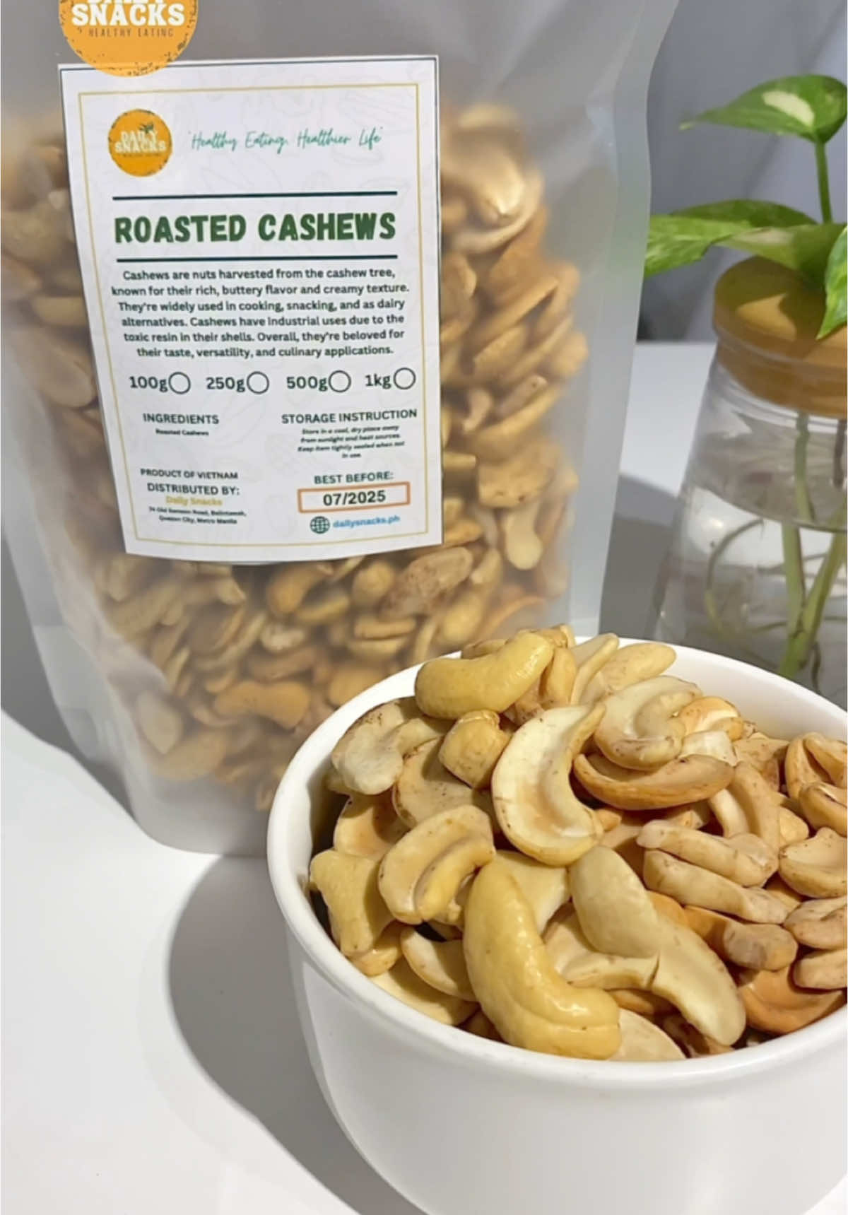 Nutty, crunchy, and perfectly roasted—snack time just got an upgrade! 🥜 Check out now! ✨ #dailysnacks #officialstore #cashew #fyp 