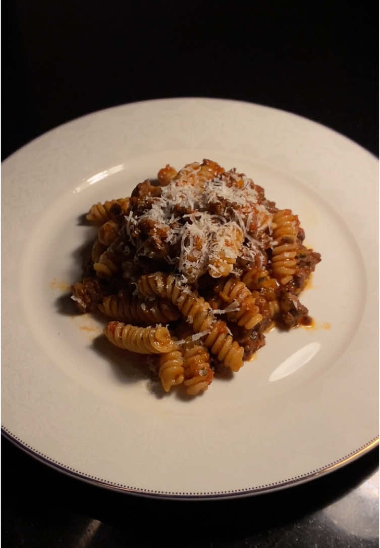 วันนี้มาสอนทำ Bolognese Pastaโบโลเนสพาสต้าคับบ 🤌🏻🍝🇮🇹#cooking #tiktok #chef #tiktokfood #cookingismylifeee #italian 