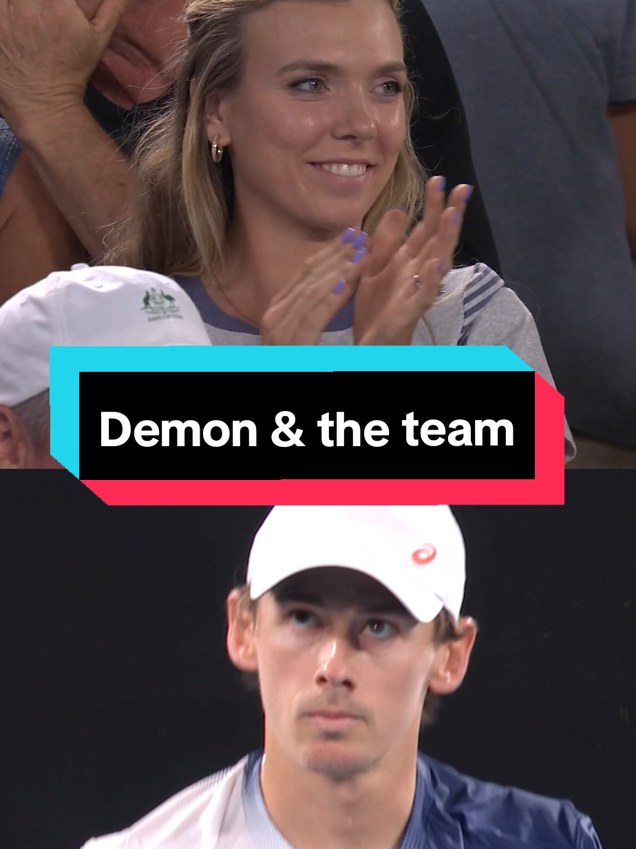 The team's reaction 🥹 #deMinaur #AusOpen @Wide World of Sports @ESPN @Eurosport #wowow 
