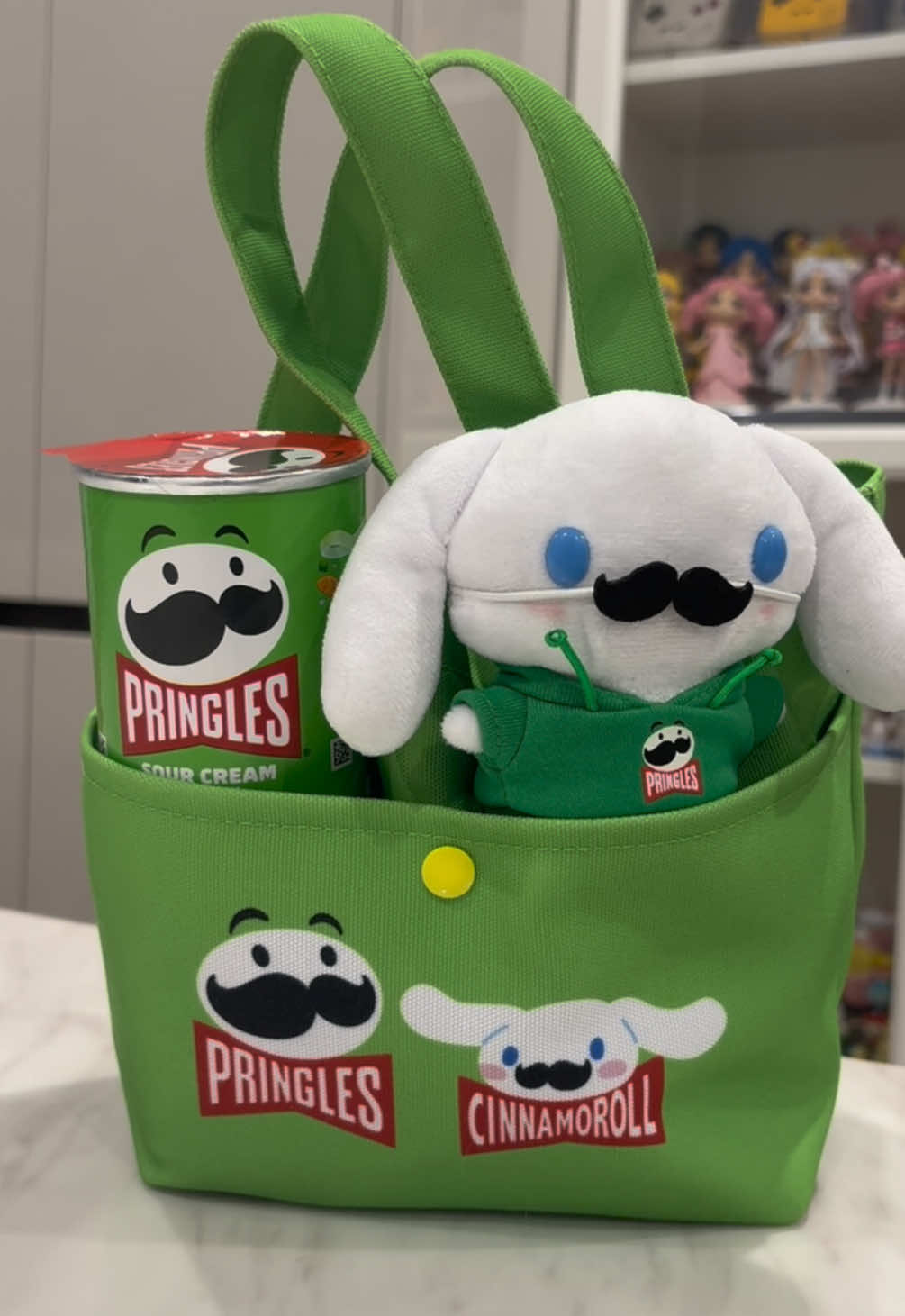 Cinnamoroll X Pringles collaboration #sanrio #cinnamoroll #pringlescanhands