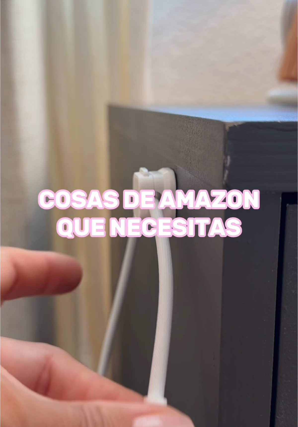 - ordena tus cables - 🔌 📲 #hogar #organizedhome #organizacion #tiktokmehizocomprarlo #tiktokmademebuyit #lifehacks #cables 